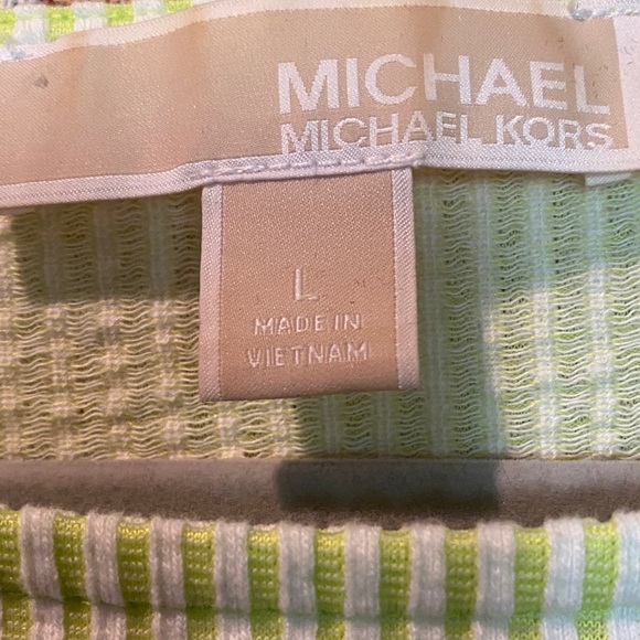 Michael Kors Light Green Short Sleeve Top with Side Tie - Picture 2 of 4